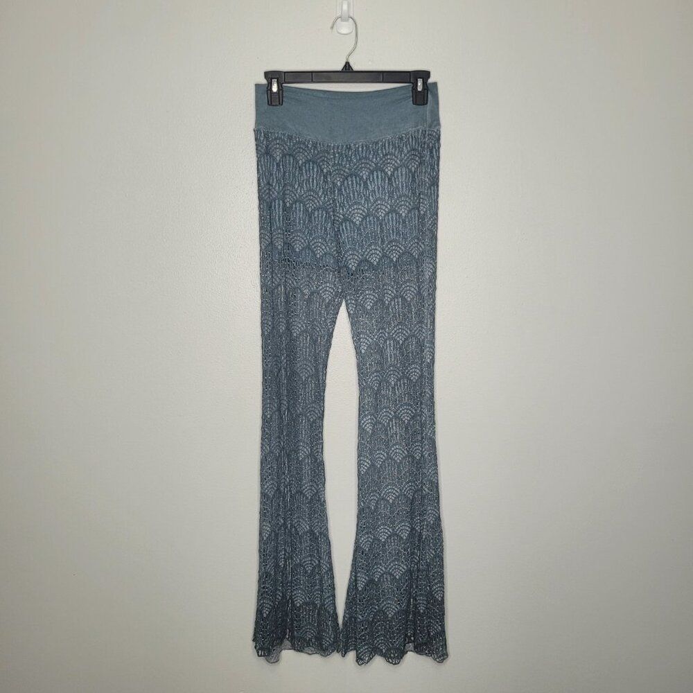 Earthbound gray blue open knit flare pull on mermaidcore boho siren pants size M